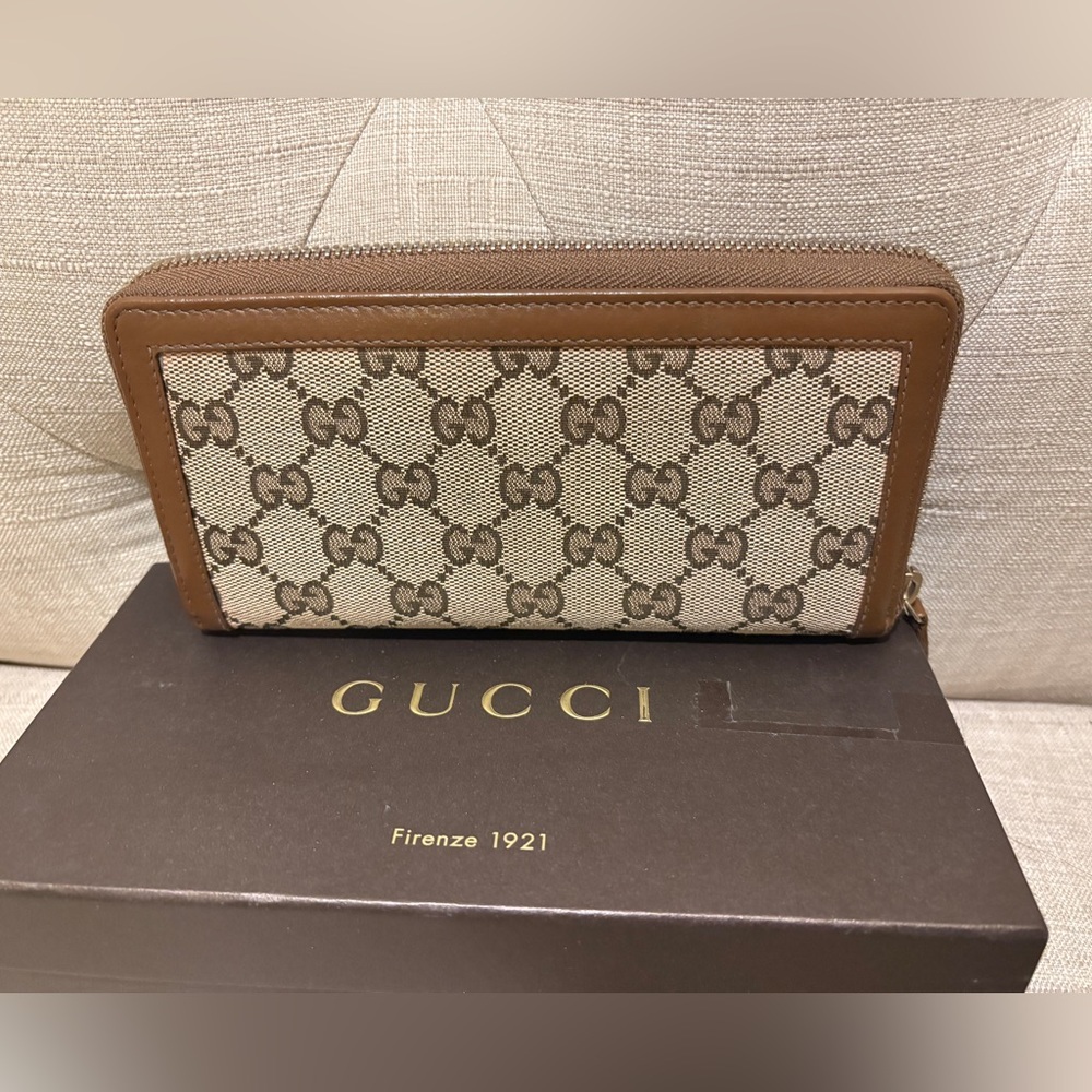 Gucci Monogram Brown and Cream Wallet - Picture 4 of 9